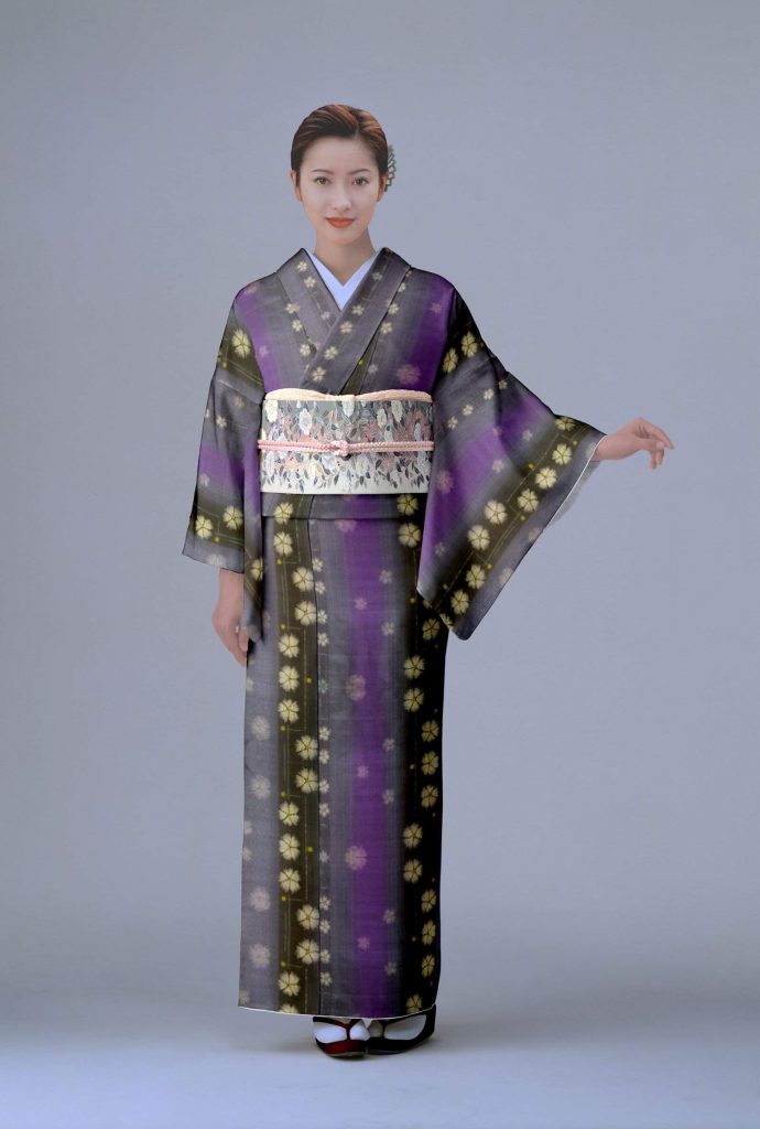 本場奄美大島紬 本場奄美大島紬とは｜奄美大島紬村・大島紬製造工場観光庭園